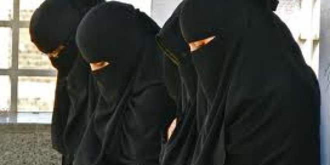 আমার জীবনের বৈপ্লবিক পরিবর্তন – একজন মুসলিম বোনের গল্প!